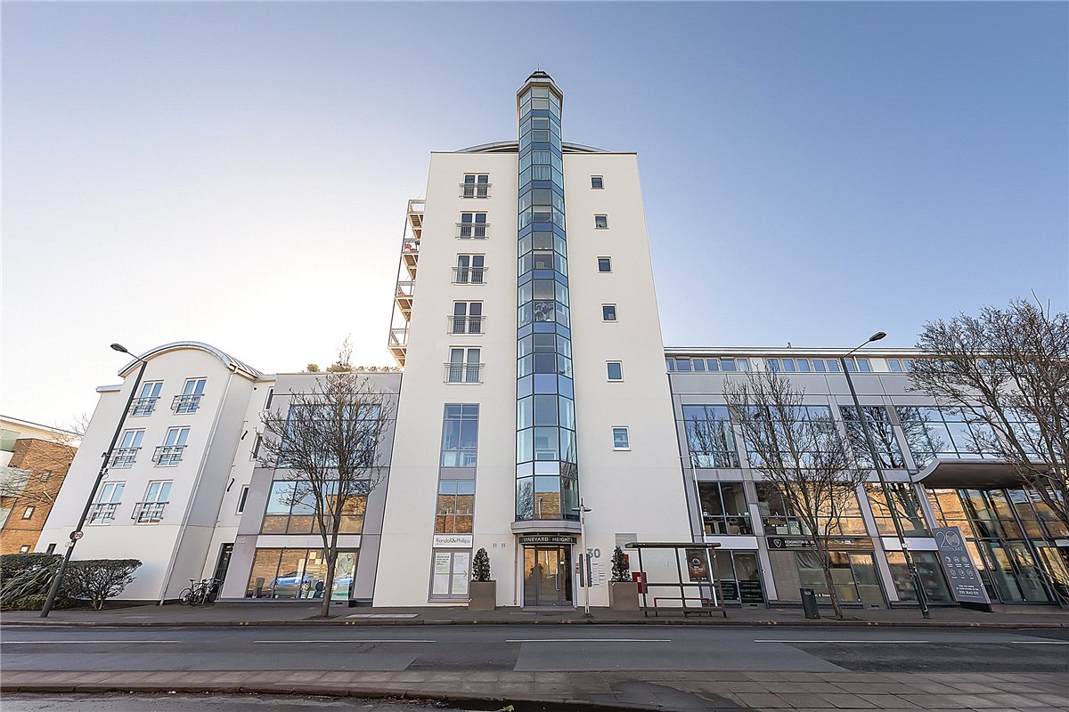 1 bedroom Flat, Vineyard Heights, 30 Mortlake High Street, SW14 - Let Agreed, Image 4
