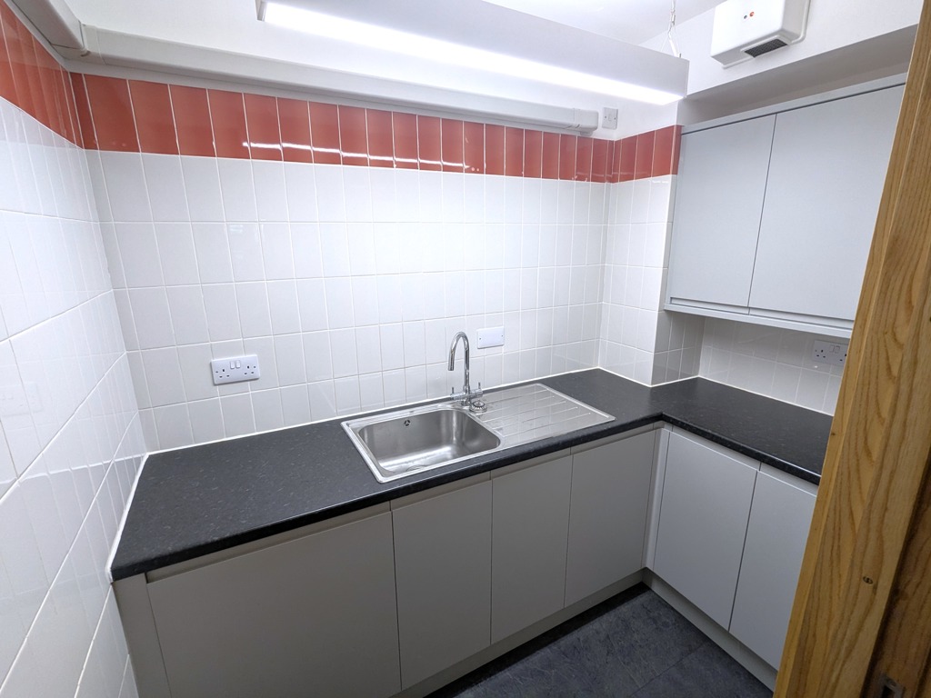 1242 Sq Ft, 50 Cambridge Place, Cambridge, CB2 - Available, Image 2