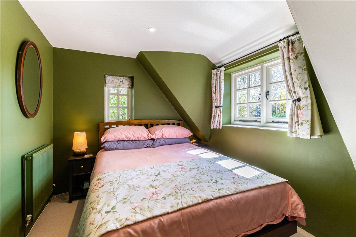 3 bedroom House, The Butts, Aldbourne, SN8 - Available, Image 9