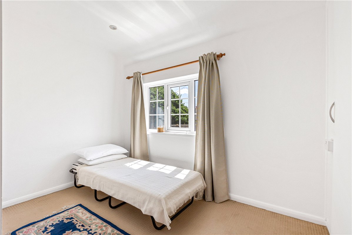 4 bedroom House, Mill Street, Eynsham, OX29 - Available, Image 18