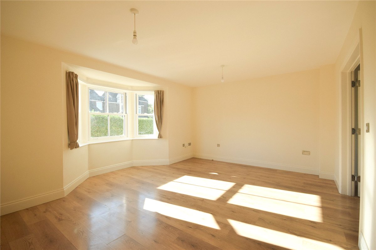 4 bedroom House, High Street, Waterbeach, CB25 - Available, Image 4