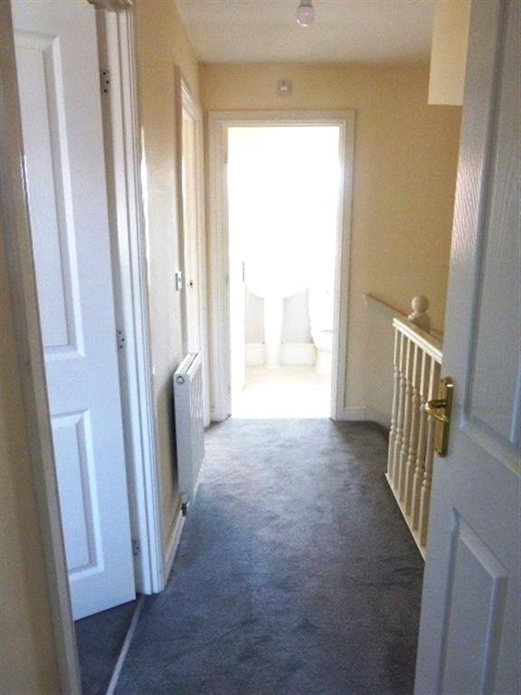3 bedroom House, Bracken Way, Harworth, DN11 - , Image 9
