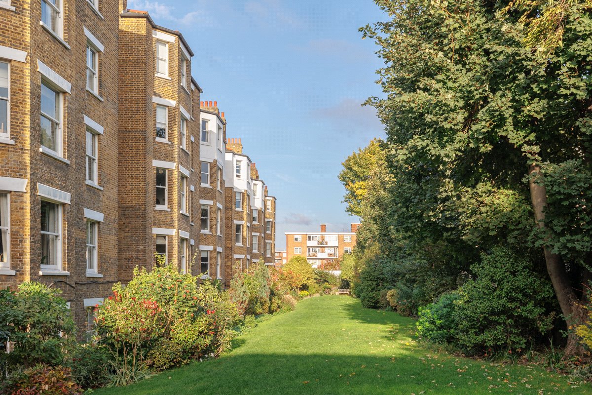 3 bedroom Flat, Drive Mansions, Fulham Road, SW6 - Let Agreed, Image 2