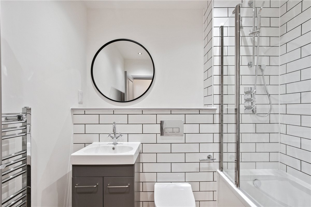2 bedroom Flat, Bath Street, Bath, BA1 - , Image 5
