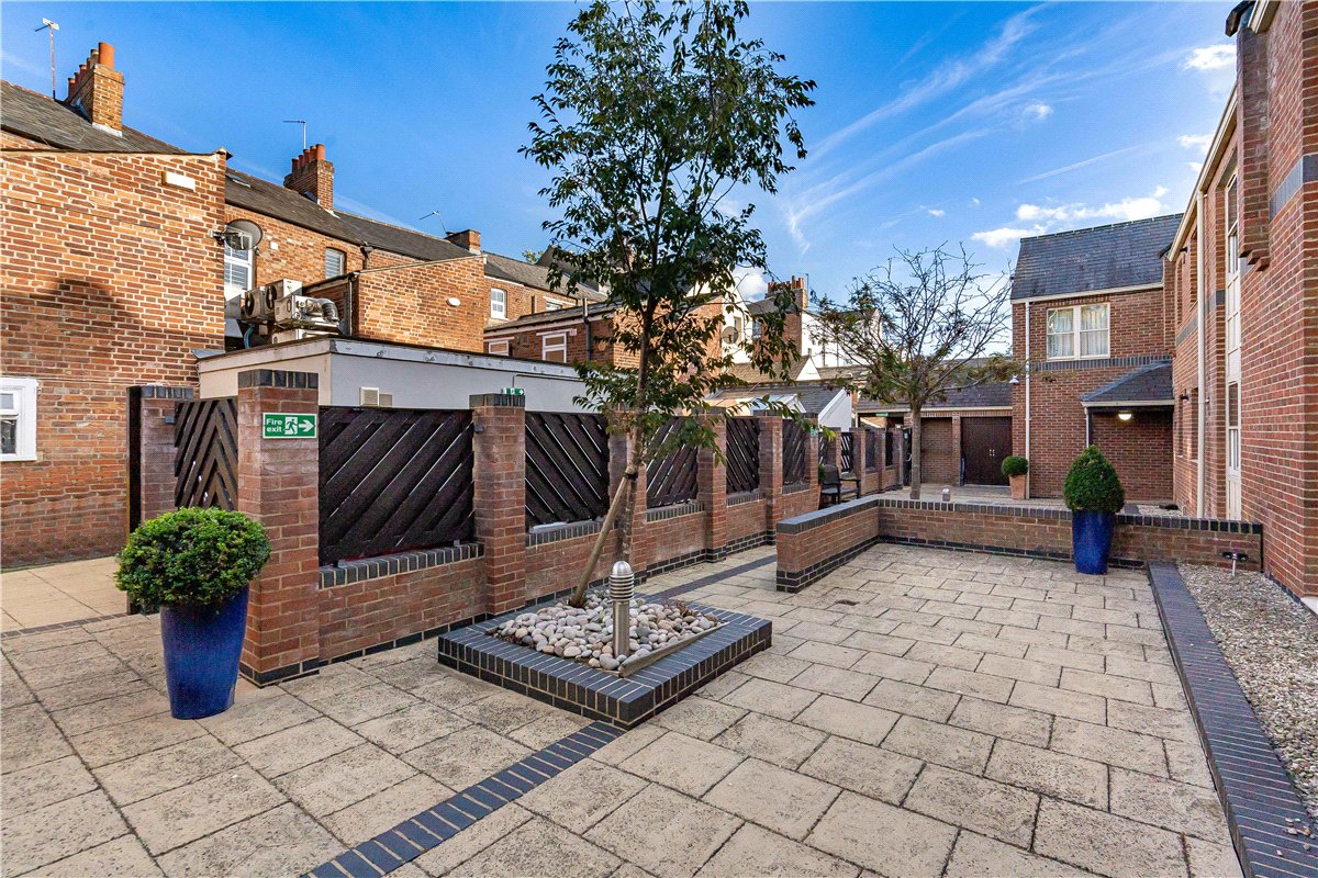 1 bedroom Flat, Walton Street, Oxford, OX2 - , Image 4