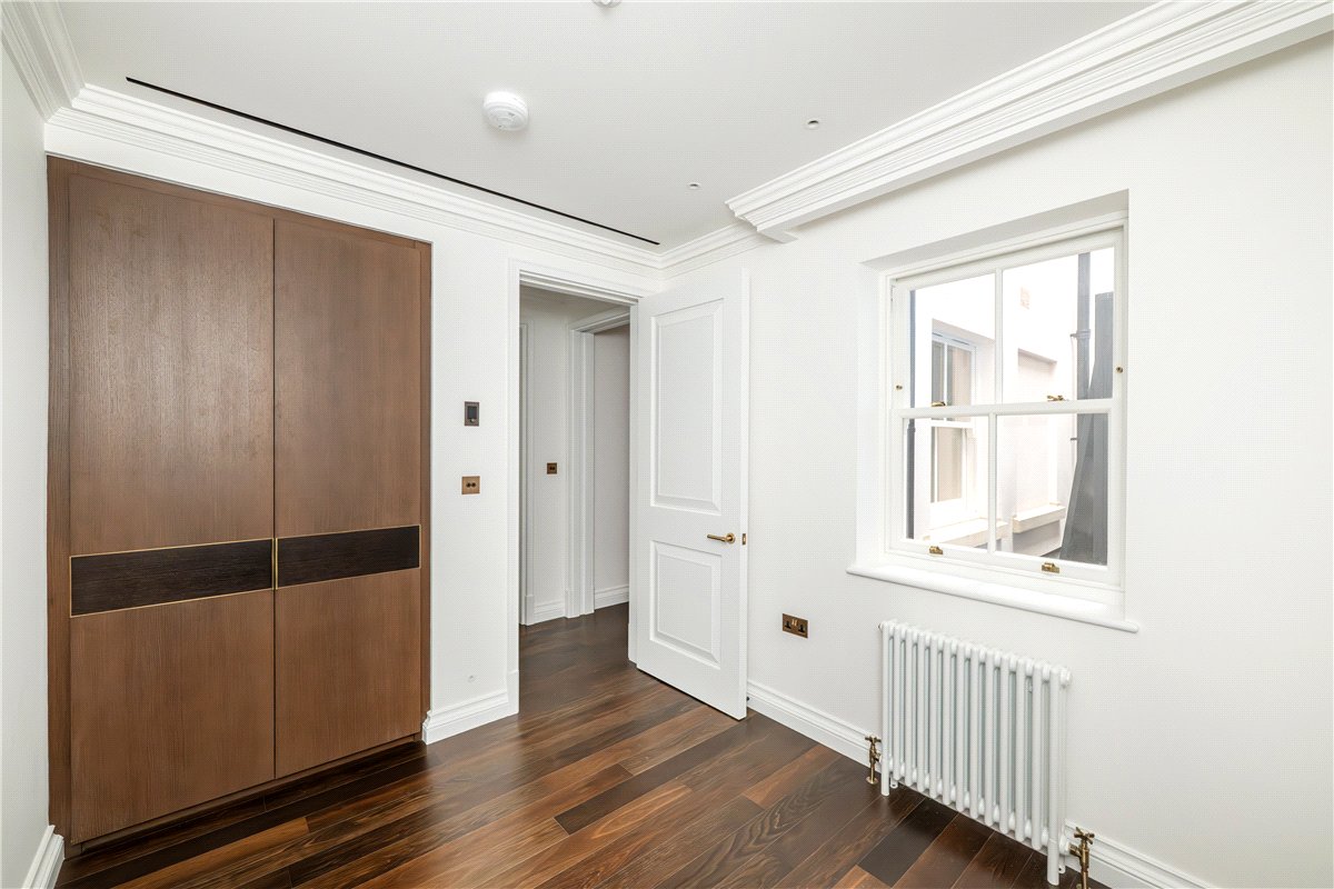 3 bedroom House, Charles Street, London, W1J - Available, Image 12
