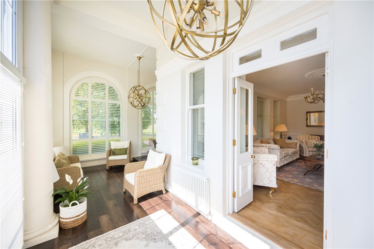 4 bedroom House, Windsor Court, West Park, HG1 - Available, Image 8