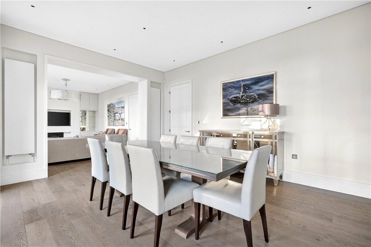 4 bedroom Flat, Wynnstay Gardens, Kensington, W8 - Available, Image 18