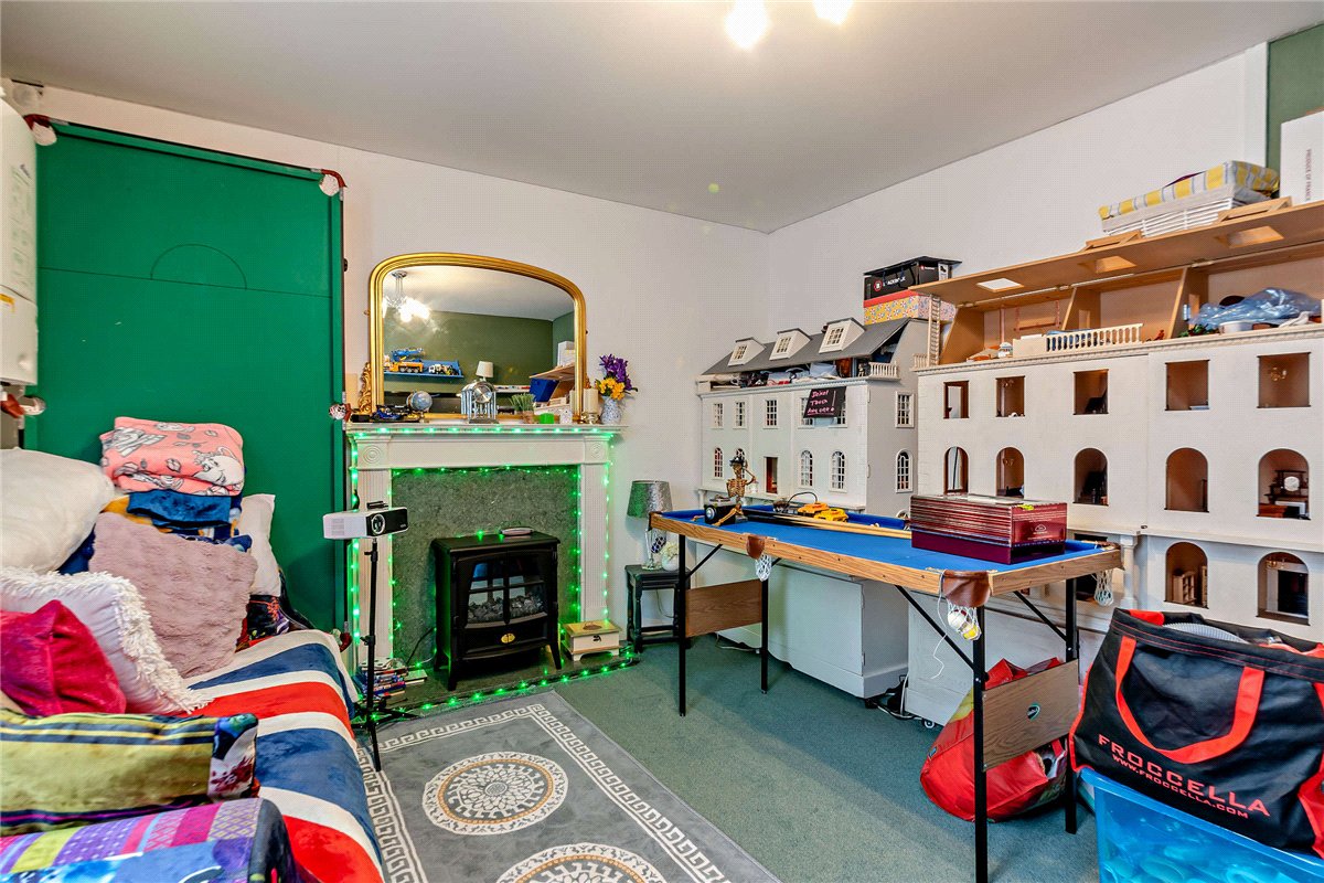 4 bedroom House, Edwards Hill, Lambourn, RG17 - Available, Image 10