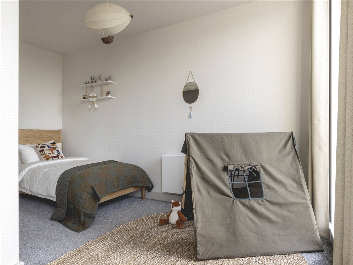 4 bedroom House, Milne Avenue, Cambridge, CB3 - Available, Image 14
