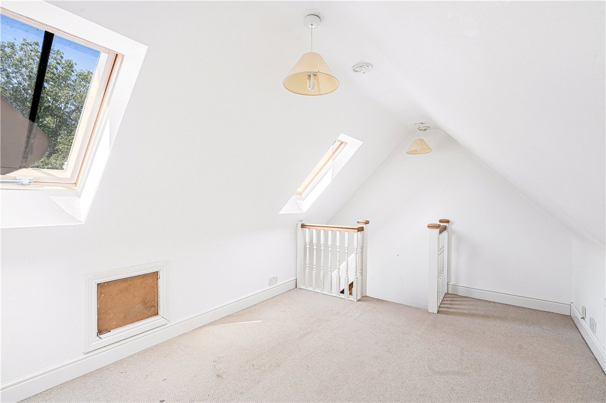 6 bedroom House, Nash Lee Lane, Wendover, HP22 - Available, Image 21