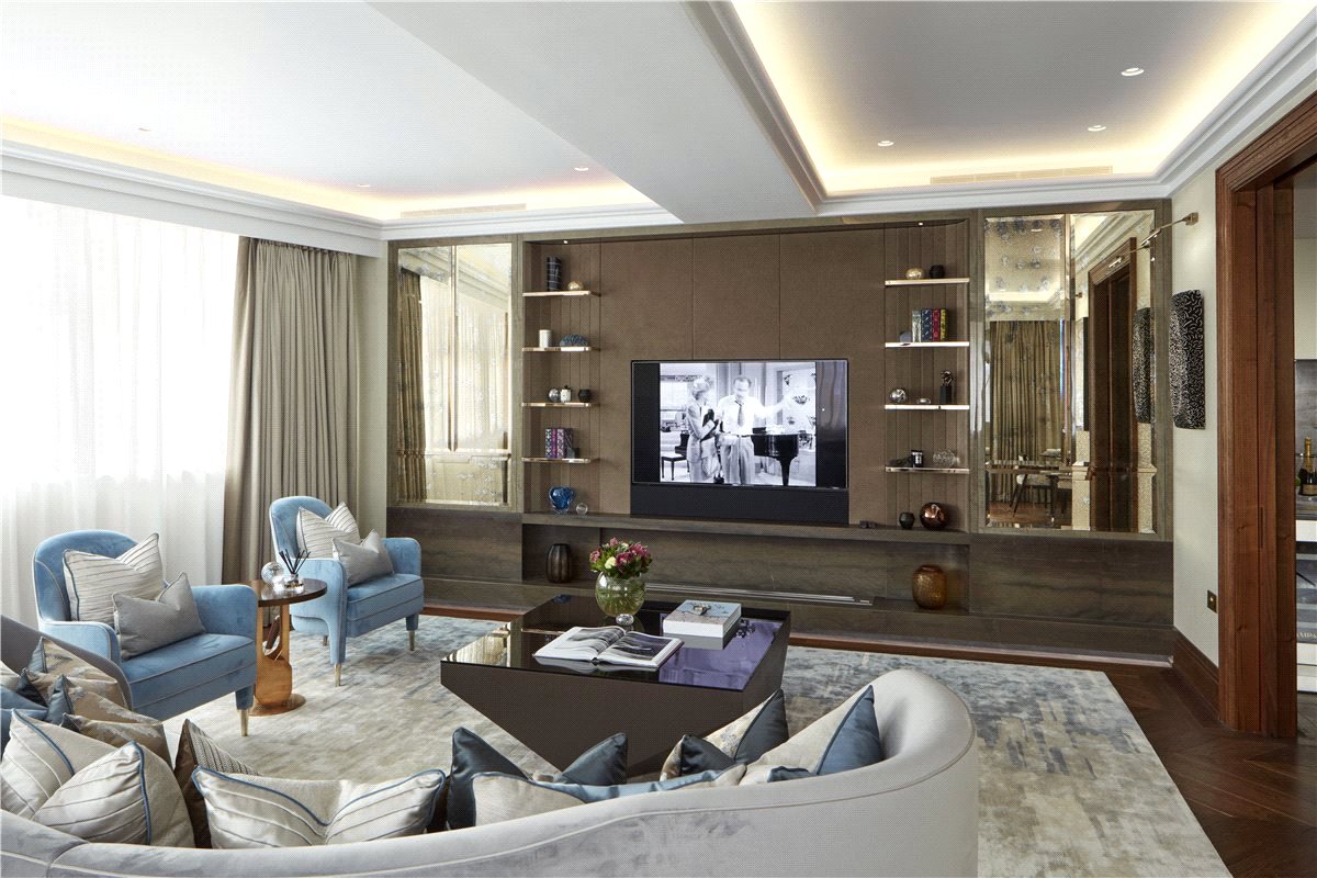 3 bedroom Flat, Brook Street, Mayfair, W1K - Available, Image 1