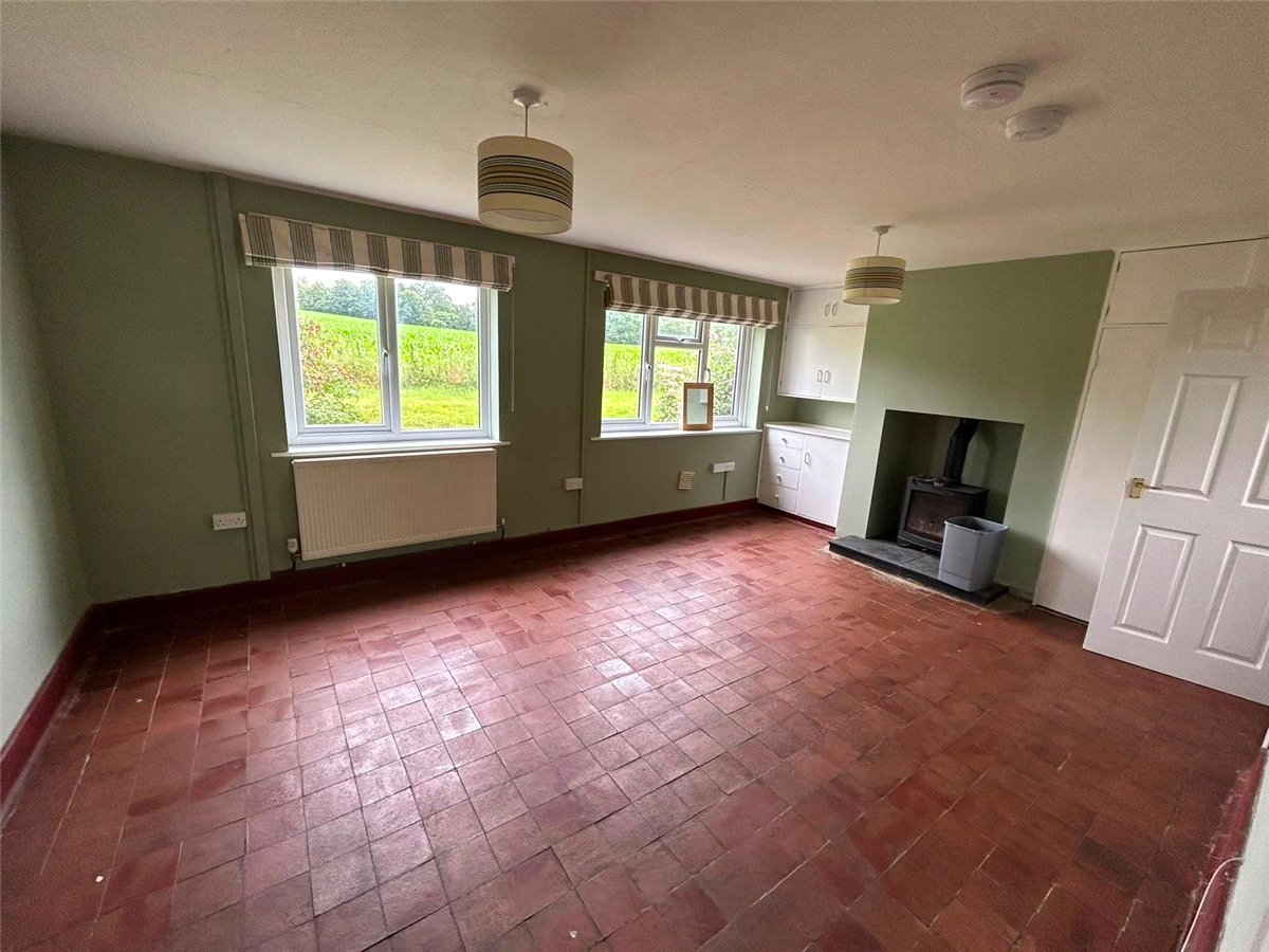 3 bedroom House, Overton Road, Ruabon, LL14 - Available, Image 6