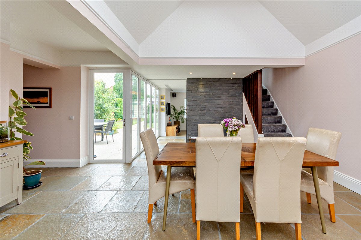 4 bedroom House, Battery End, Newbury, RG14 - Available, Image 16