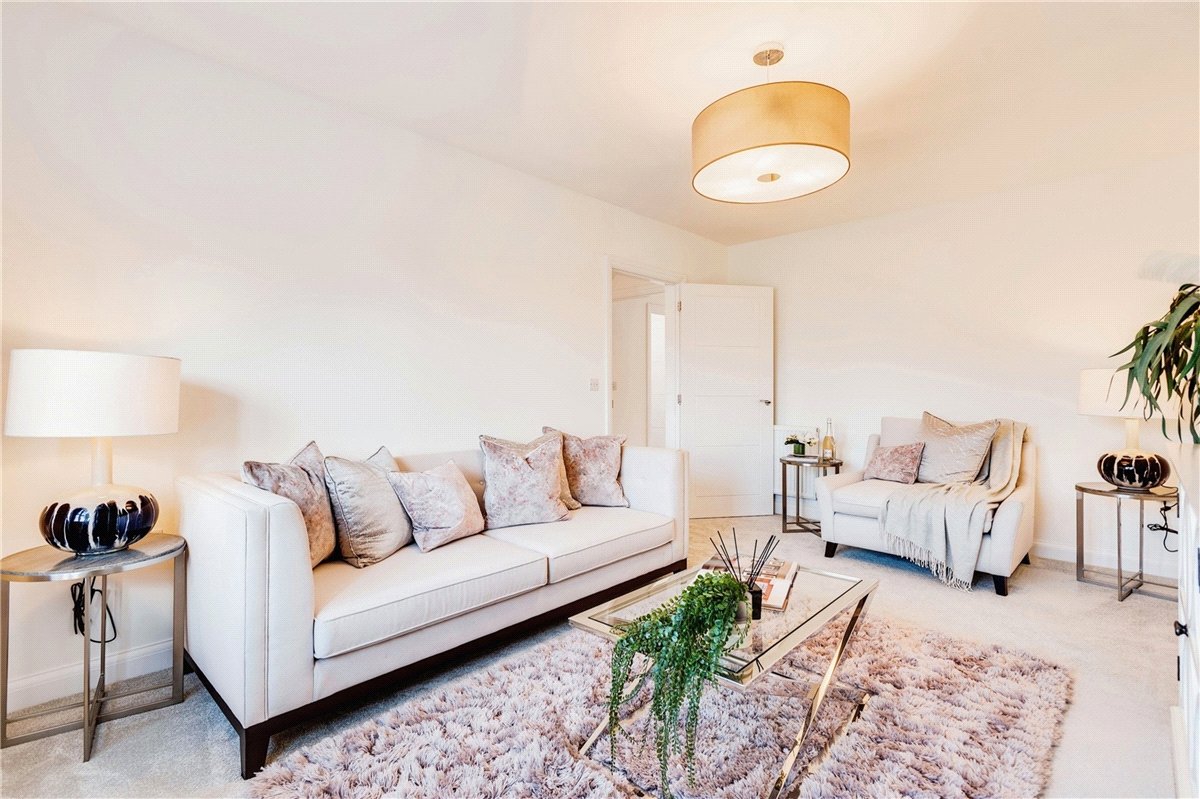 4 bedroom House, Princess Gardens, Bishops Green, RG20 - Available, Image 7