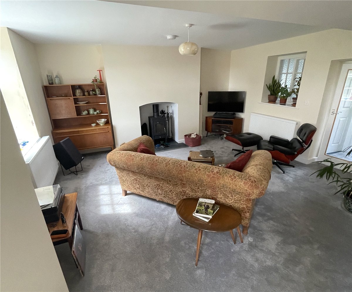 3 bedroom Cottage, Denbigh, Denbighshire, LL16 - Available, Image 1