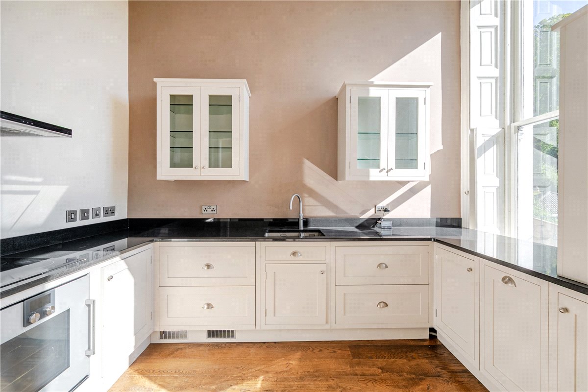 2 bedroom Flat, Park Street, Bath, BA1 - Available, Image 6