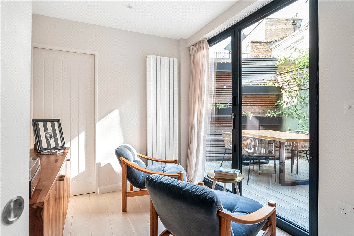 2 bedroom House, Nottingham Road, London, SW17 - Available, Image 7
