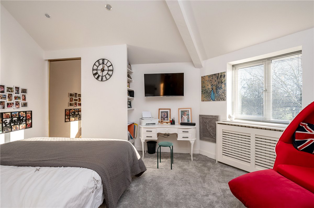 5 bedroom House, East Lea View, Cayton, YO11 - Available, Image 13