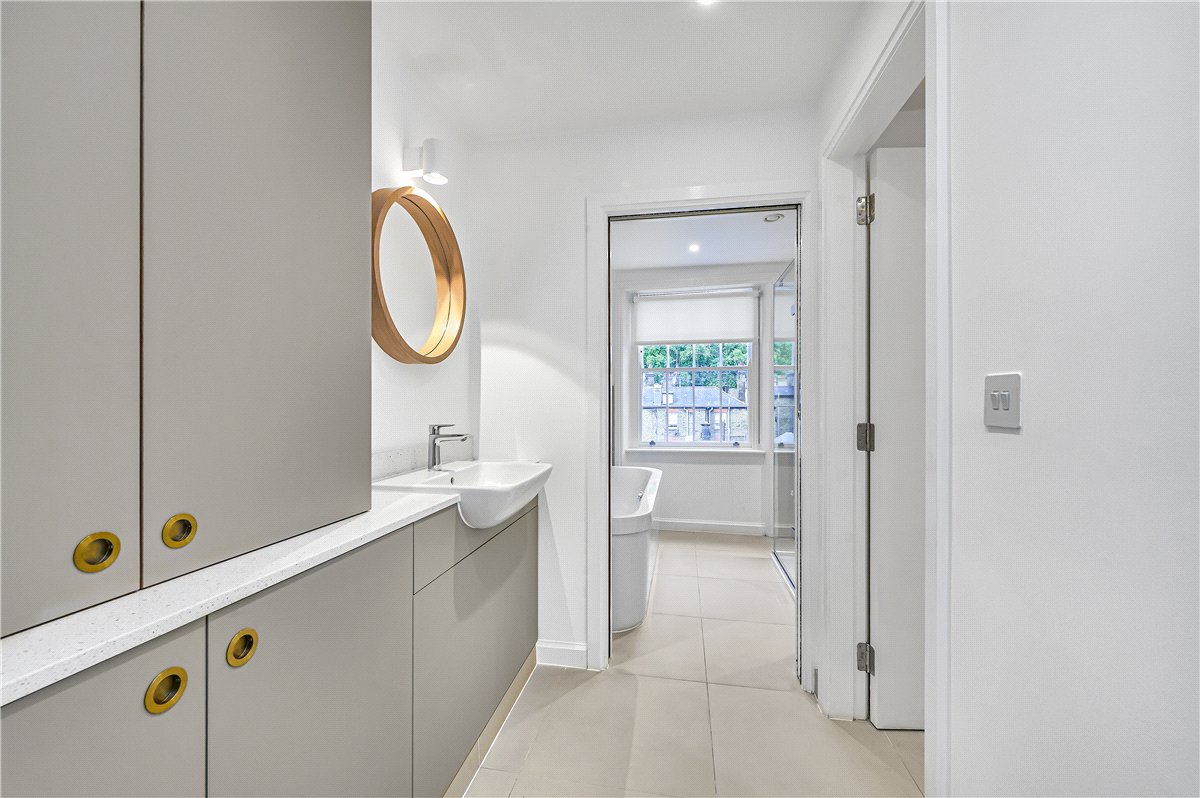3 bedroom Maisonette, Marylebone High Street, Marylebone, W1U - Available, Image 12