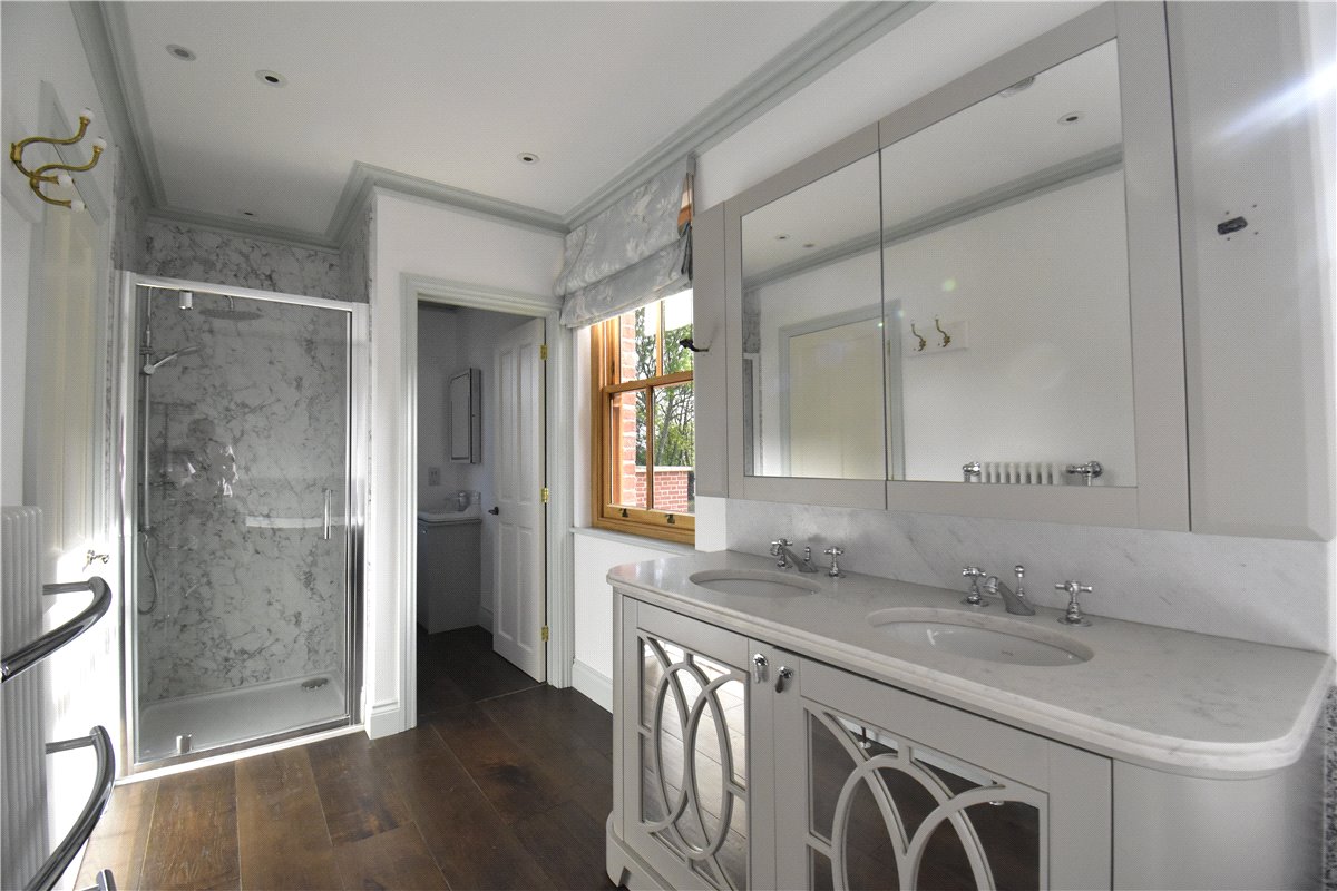 6 bedroom House, Newmarket Road, Kirtling, CB8 - , Image 24