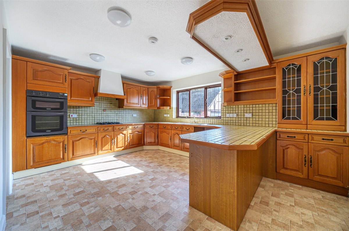 4 bedroom Bungalow, School Lane, Hints, B78 - Let Agreed, Image 1