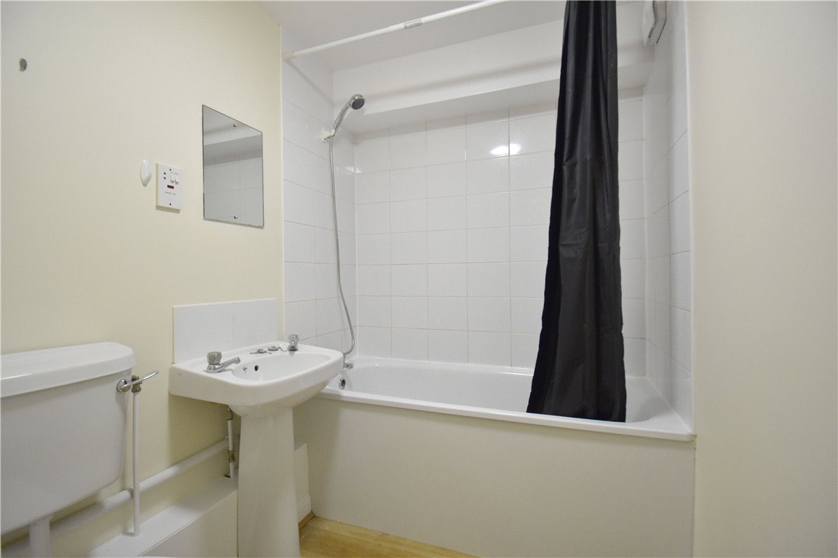 1 bedroom Flat, Cranwell Court, Histon Road, CB4 - , Image 2