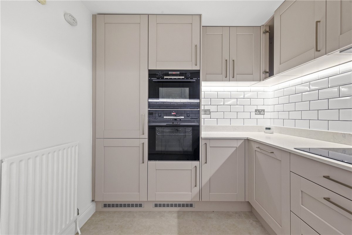 2 bedroom Flat, Manson Place, South Kensington, SW7 - Available, Image 10