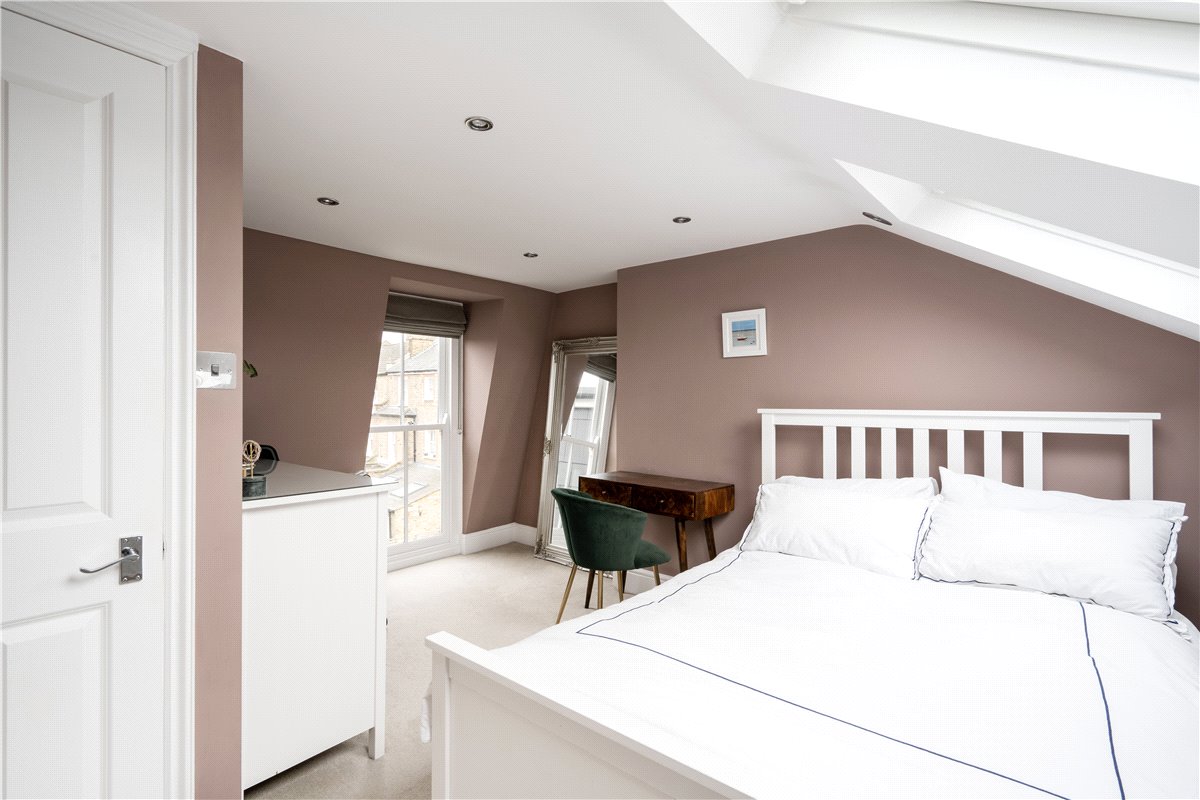 4 bedroom House, Beechcroft Road, London, SW17 - Sold, Image 2