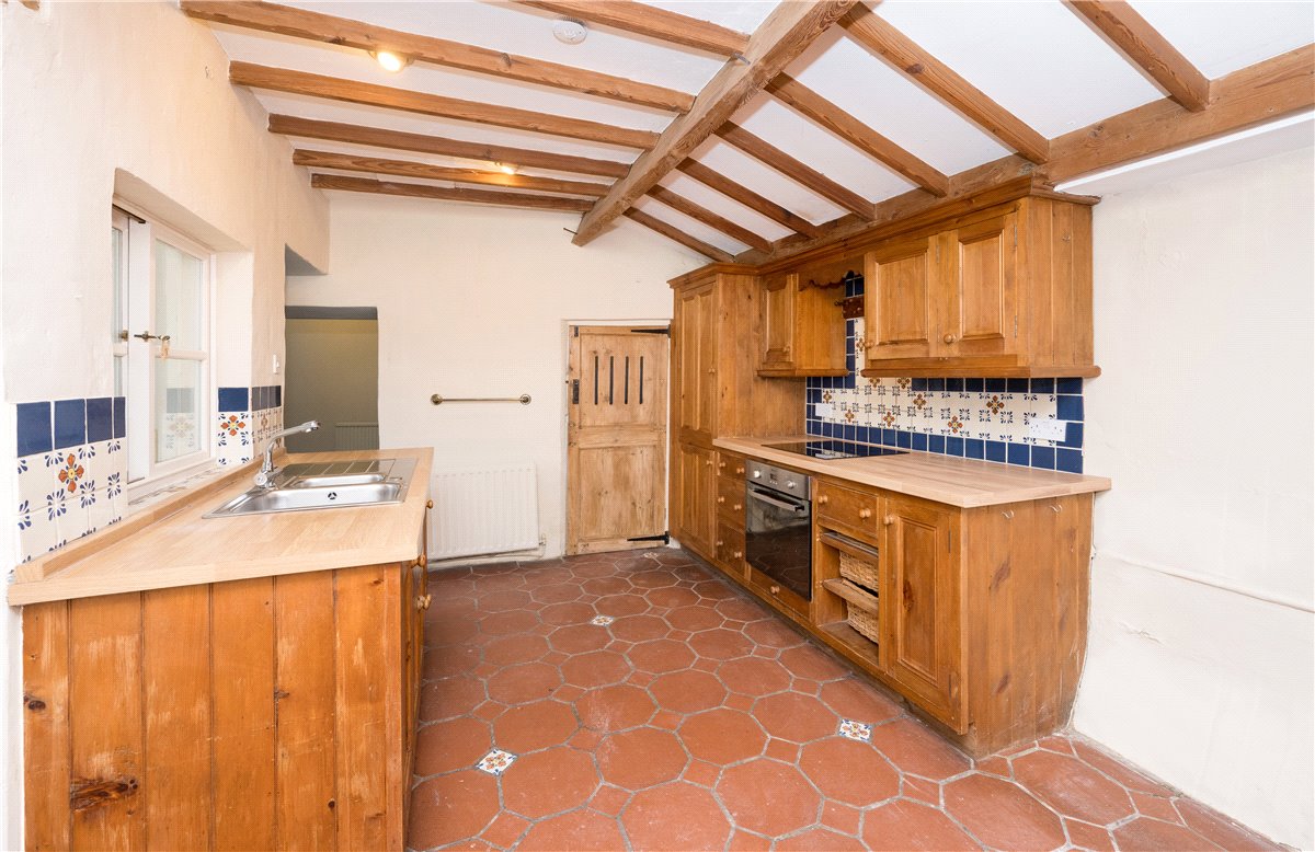 4 bedroom Cottage, The Green, Kirklington, DL8 - , Image 11