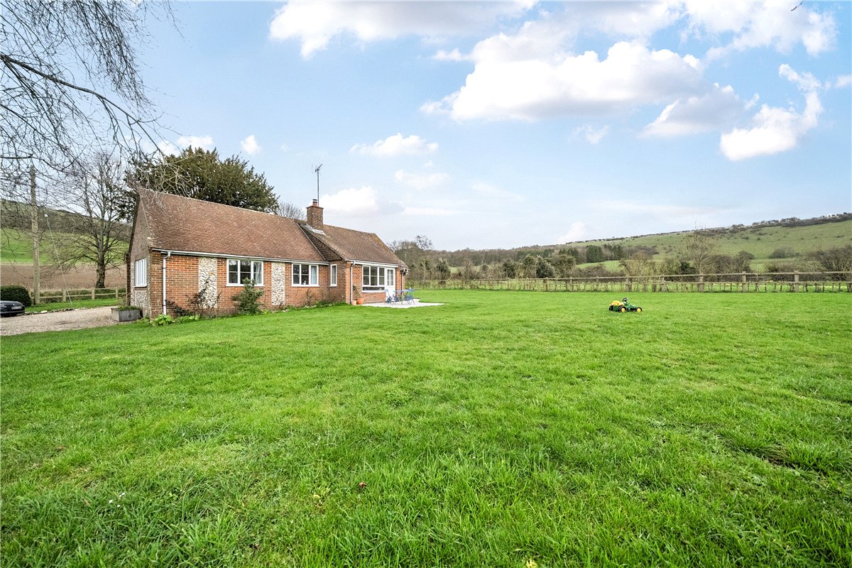 3 bedroom Bungalow, Combe, Hungerford, RG17 - Let Agreed, Image 3