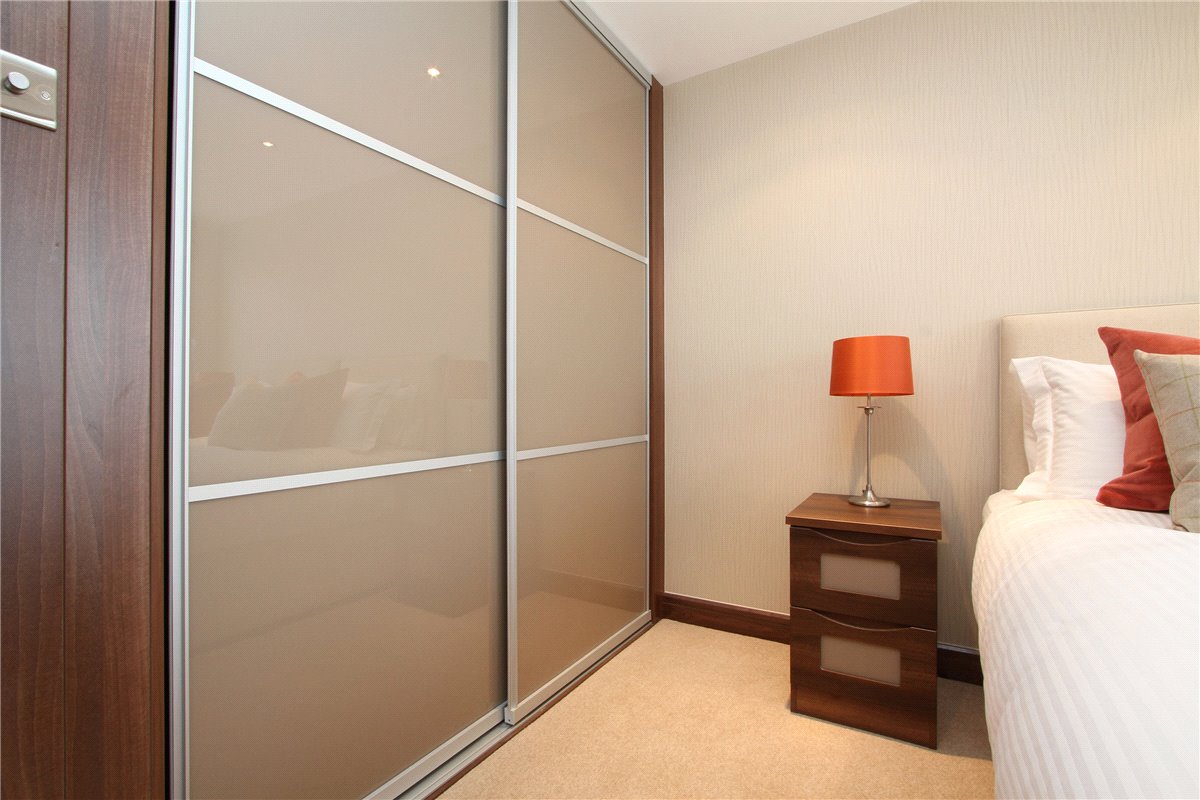 2 bedroom Flat, Kingston House South, Ennismore Gardens, SW7 - Available, Image 7