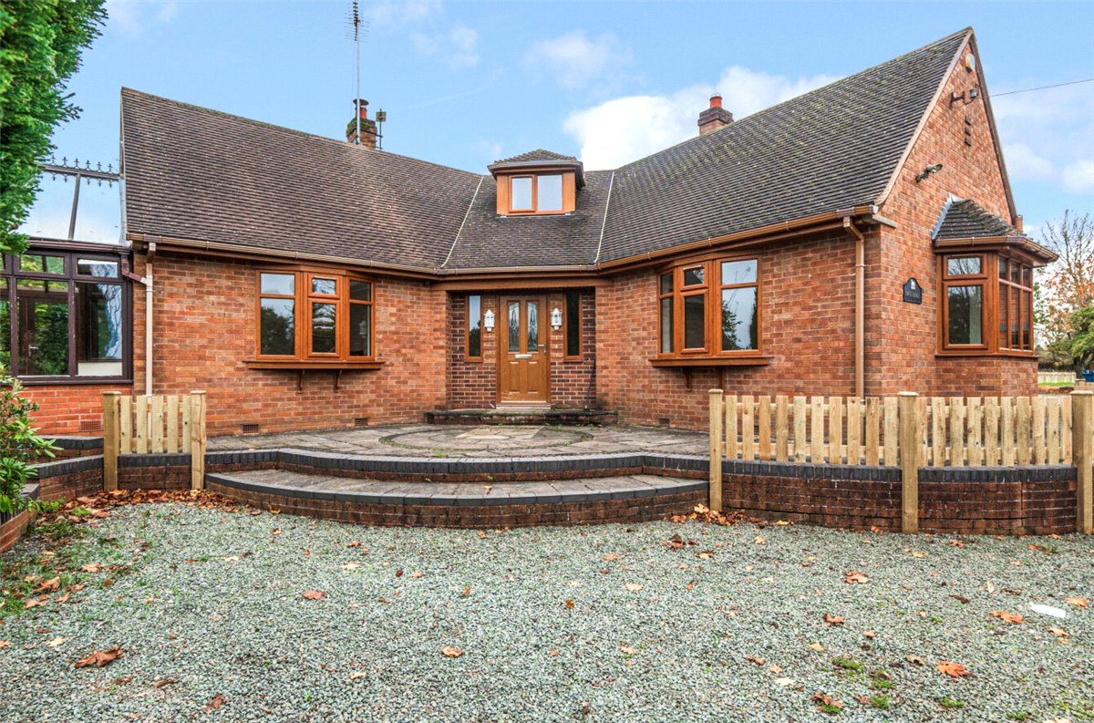 5 bedroom House, Tolldish Lane, Great Haywood, ST18 - 