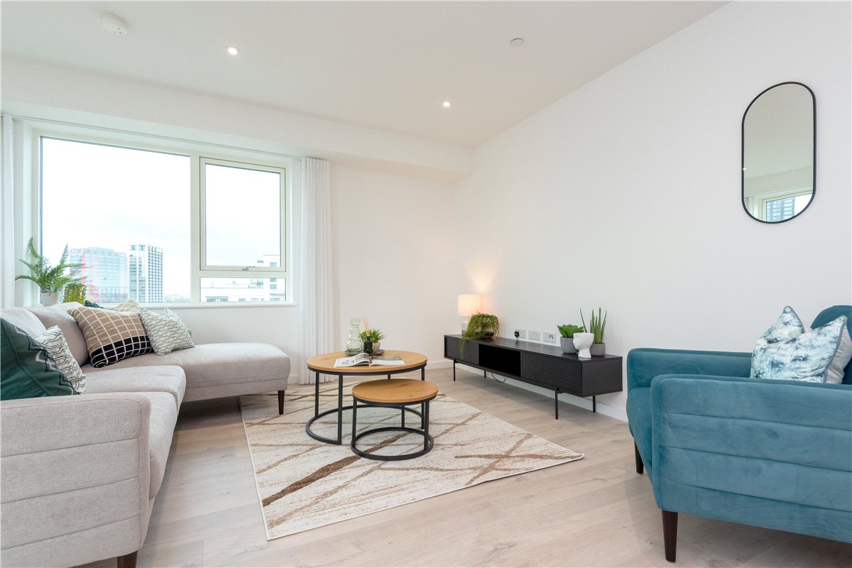 3 bedroom Flat, Heartwell Avenue, London, E16 - Let Agreed, Image 8