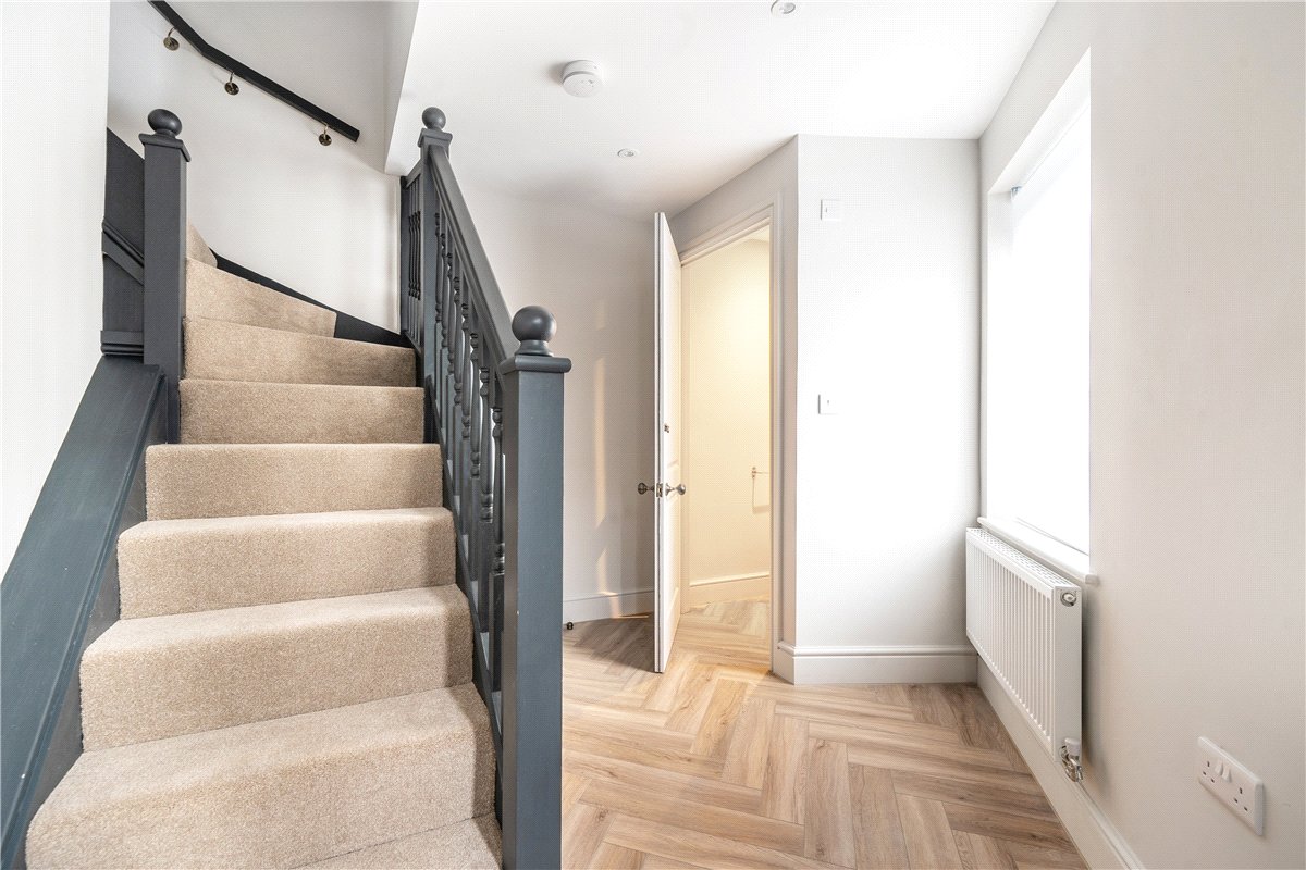 2 bedroom House, Westmoreland Road, Bath, BA2 - , Image 2
