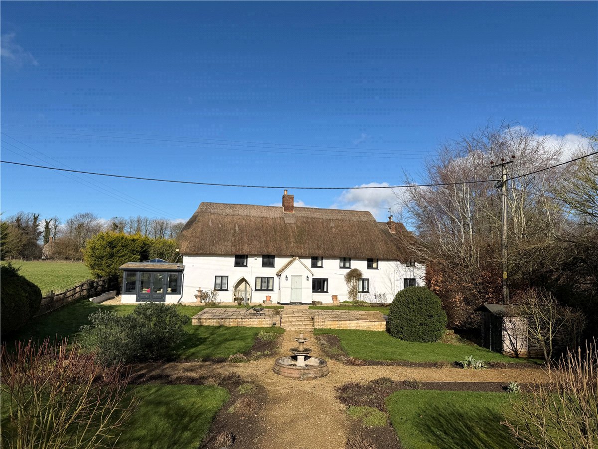 4 bedroom House, Yatesbury, Calne, SN11 - Available, Image 8