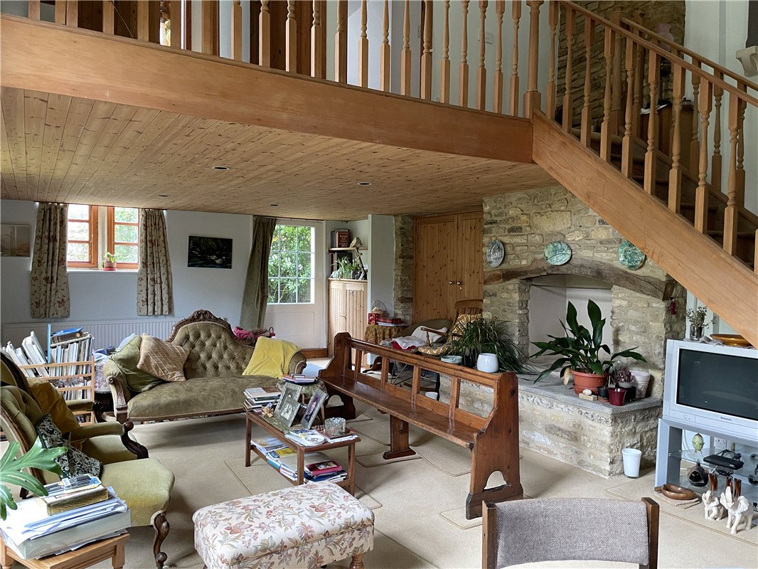 3 bedroom House, Lower End, Ramsden, OX7 - Available, Image 6