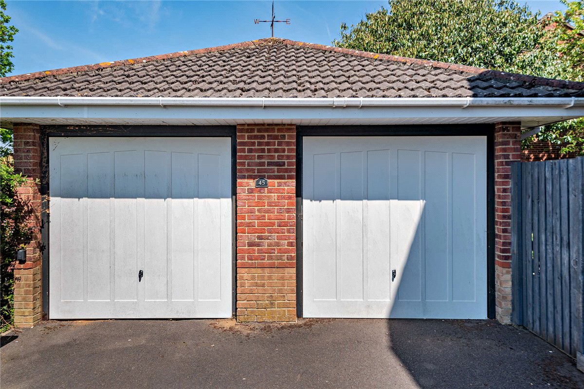 4 bedroom House, Pantheon Road, Chandler's Ford, SO53 - Sold, Image 1