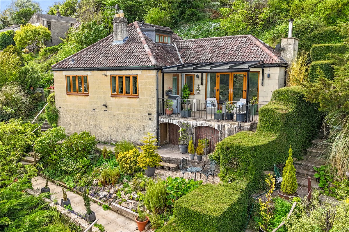 3 bedroom House, Middle Stoke, Limpley Stoke, BA2 - Sold