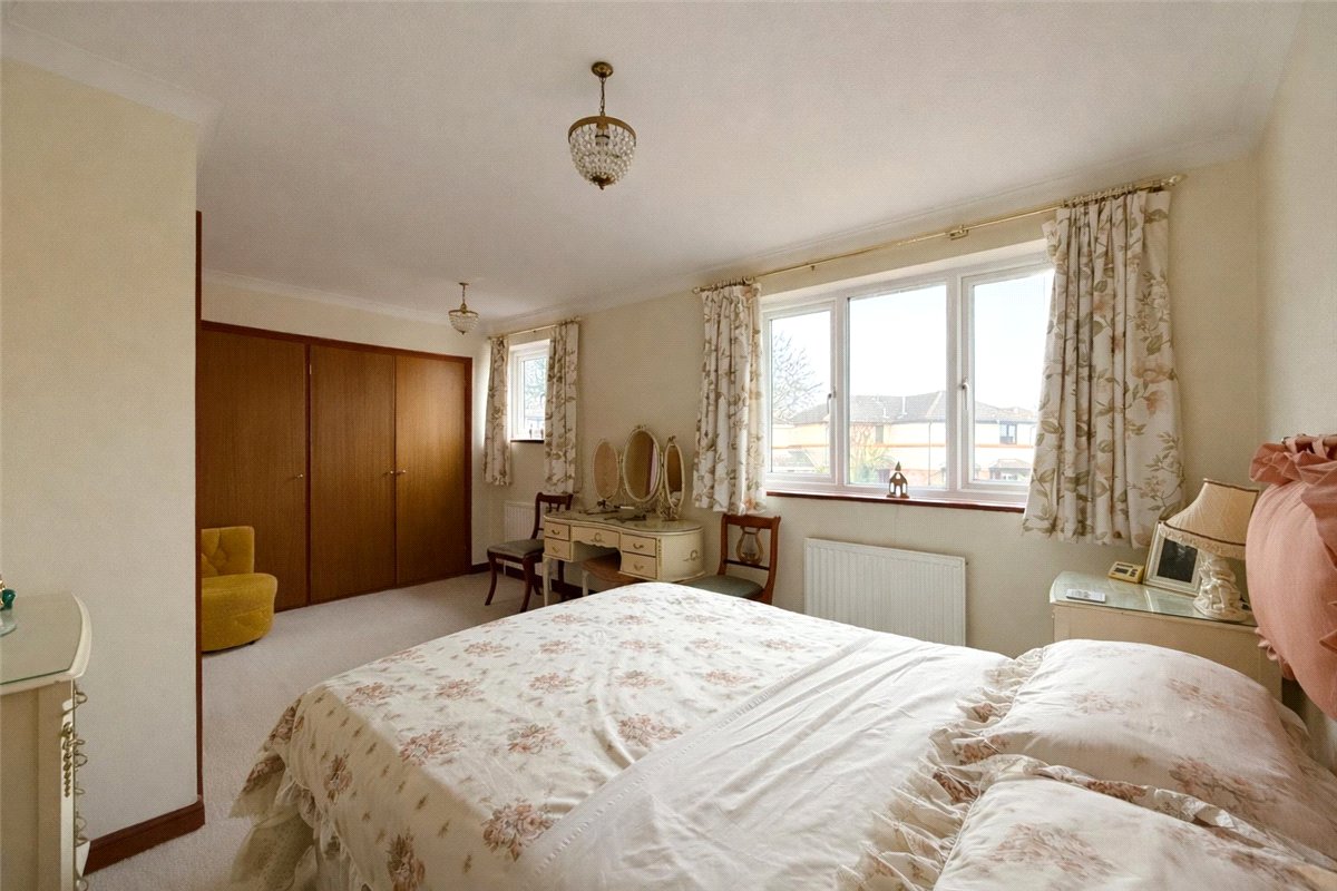 2 bedroom House, Fairlawns, Newmarket, CB8 - Available, Image 6