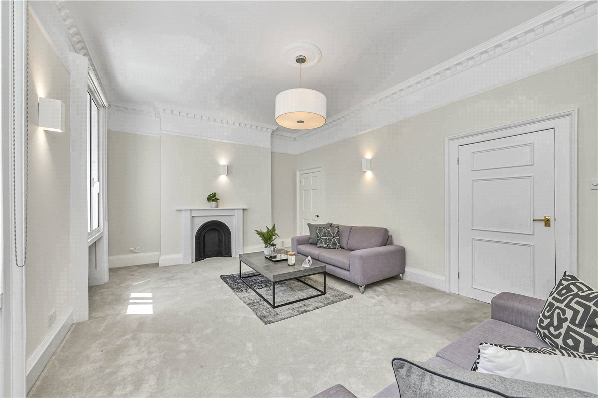 2 bedroom Flat, Queen Anne Street, Marylebone, W1G - Available, Image 13