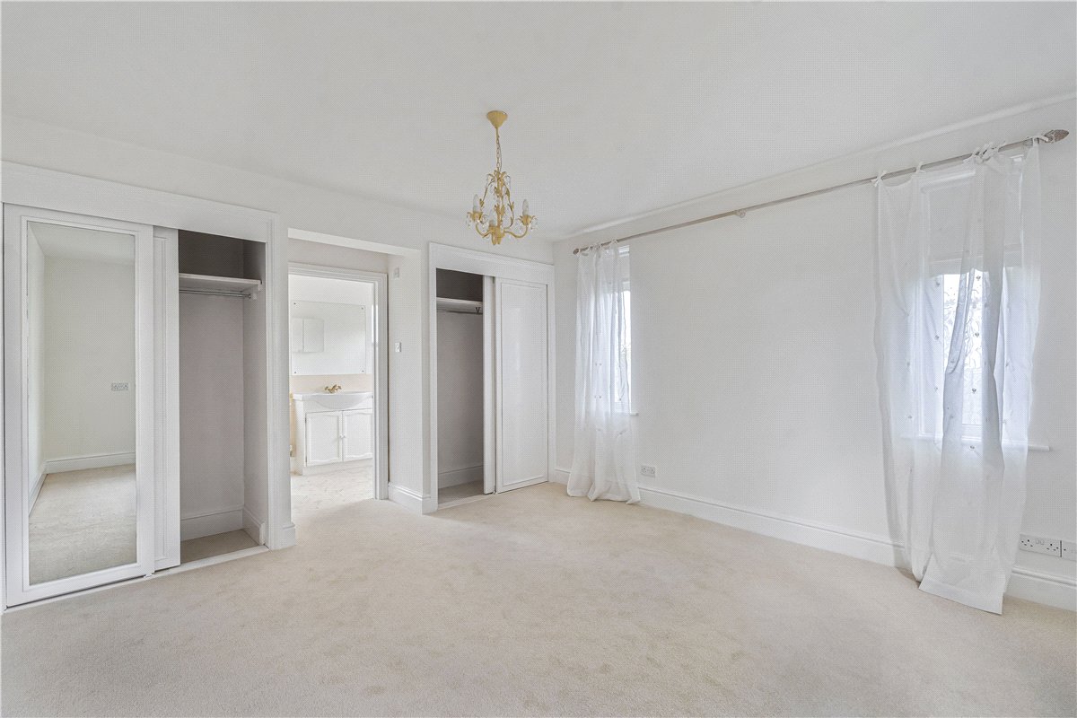 4 bedroom House, High Street, Manton, SN8 - Available, Image 11