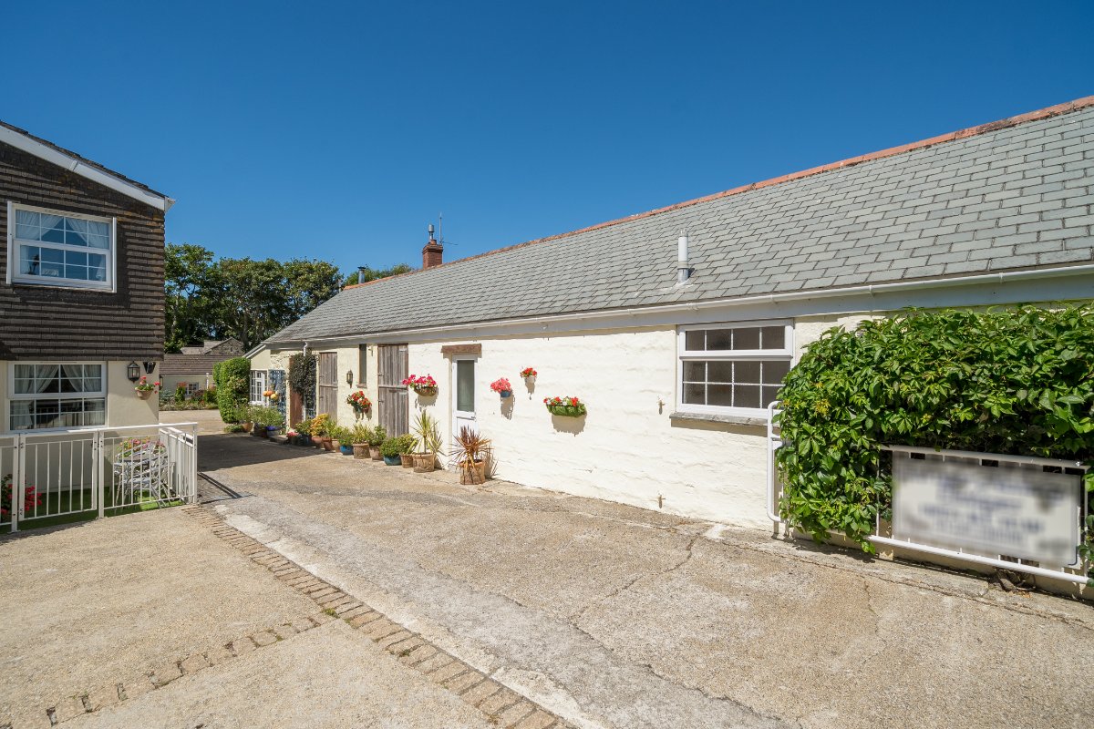 5 bedroom House, Lender Lane, Mullion, TR12 - Available, Image 27