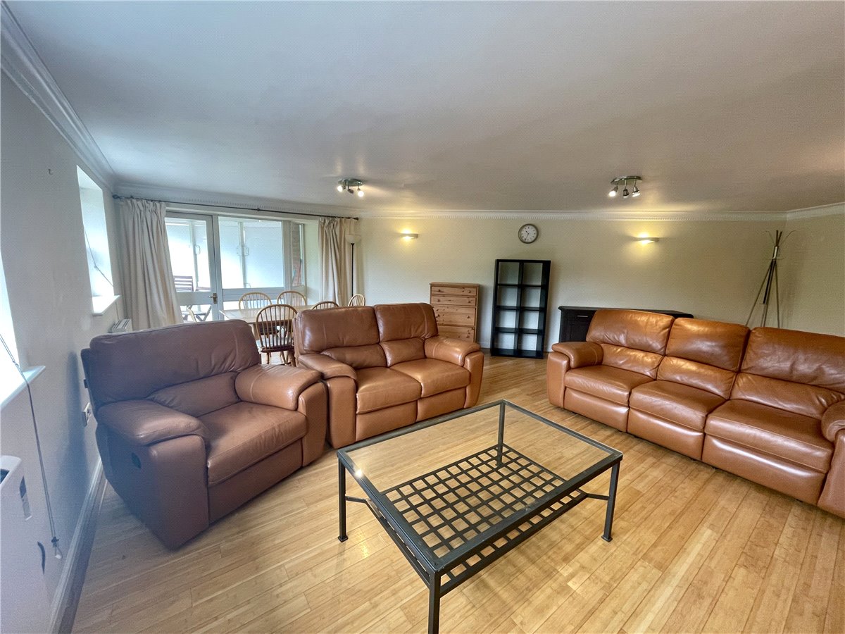 2 bedroom Flat, Heritage Park, Tooting Common/Tooting Bec, SW17 - Sold STC, Image 7