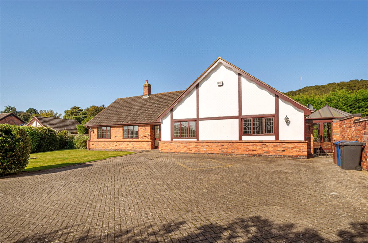 4 bedroom Bungalow, School Lane, Hints, B78 - Let Agreed