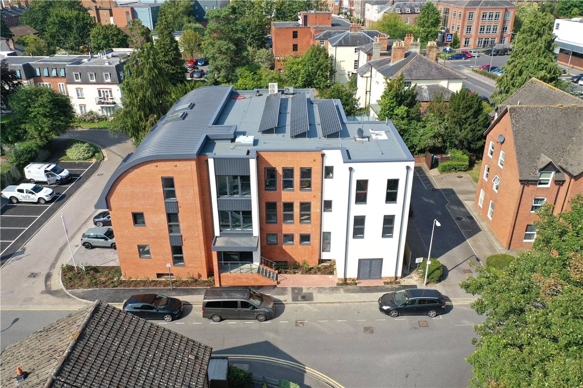 2 bedroom Flat, St Marys Road, Newbury, RG14 - Sold, Image 15