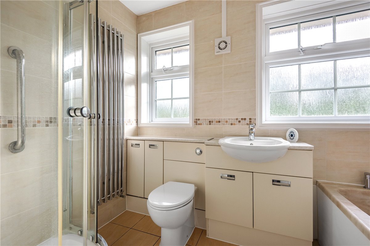 6 bedroom House, Wigshaw Lane, Culcheth, WA3 - Available, Image 7