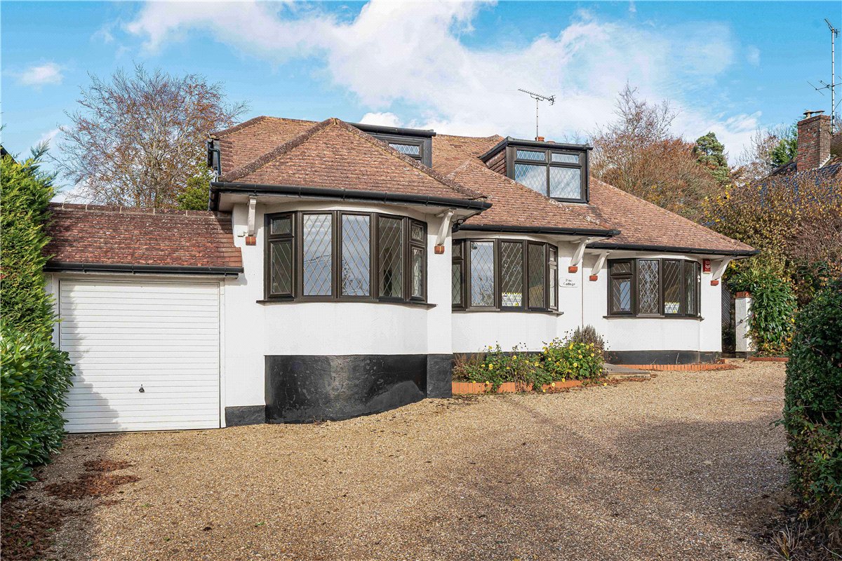 3 bedroom House, Bottom House Farm Lane, Chalfont St. Giles, HP8 - Let Agreed