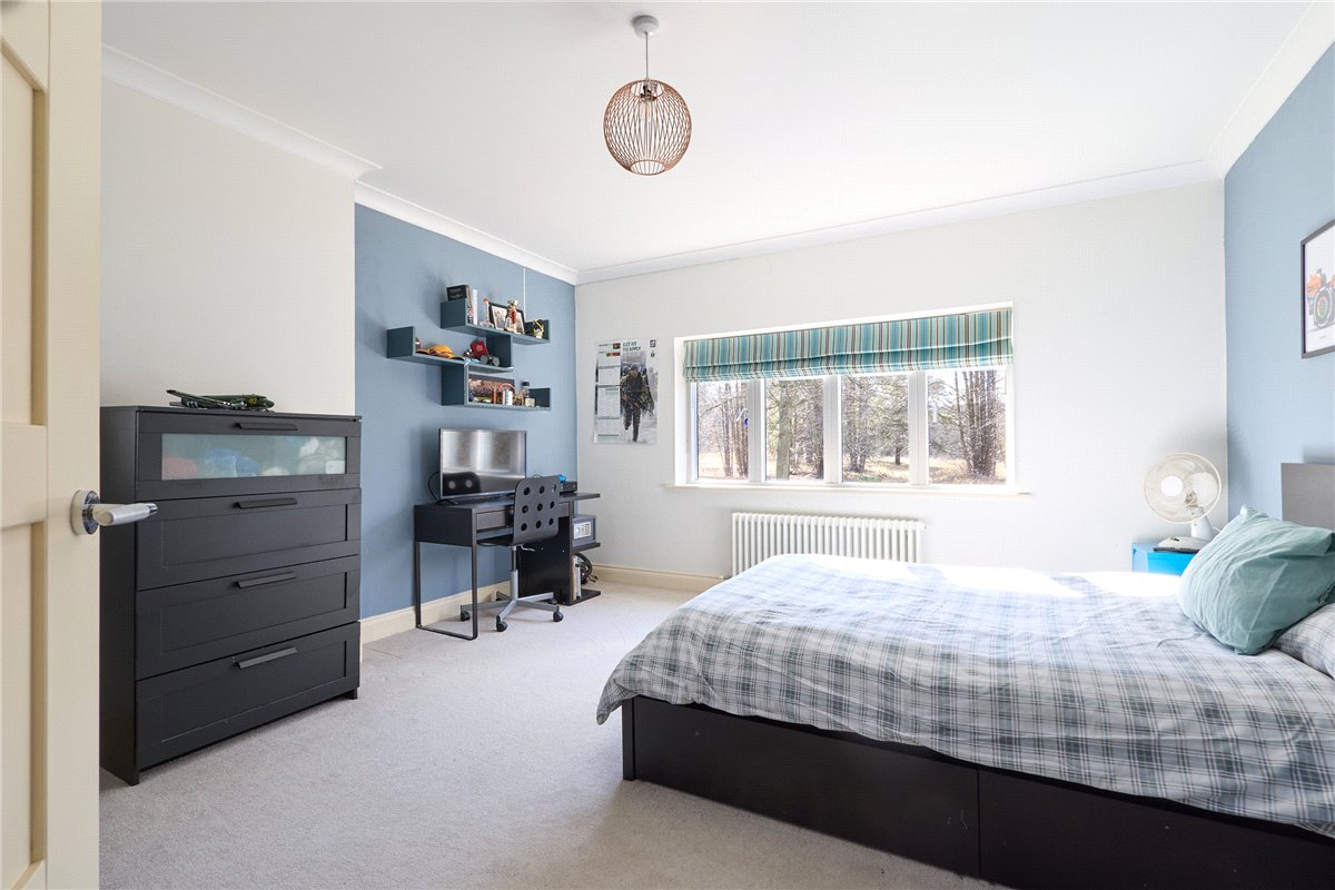 5 bedroom House, Centre Drive, Newmarket, CB8 - Sold, Image 13