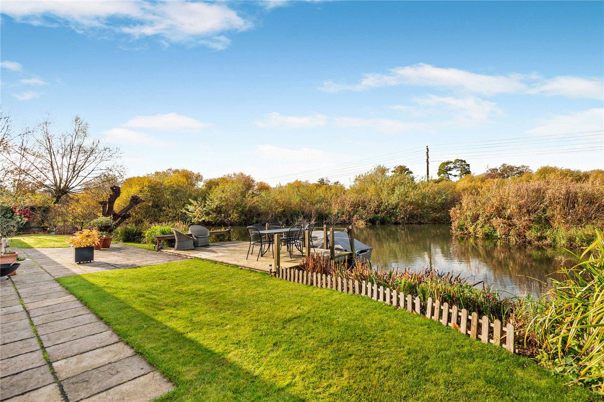 3 bedroom House, Crookham Hill, Thatcham, RG19 - Available, Image 6